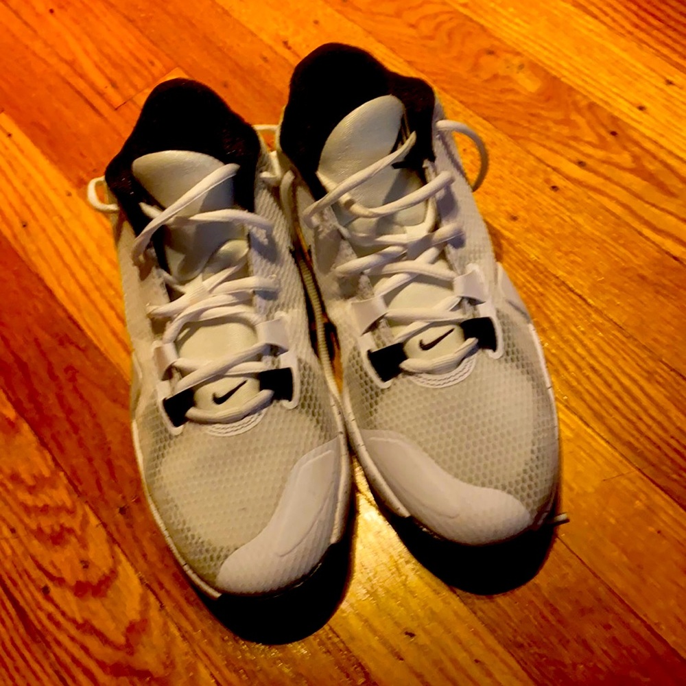 Nike high top boys Kyrie Irving sneakers